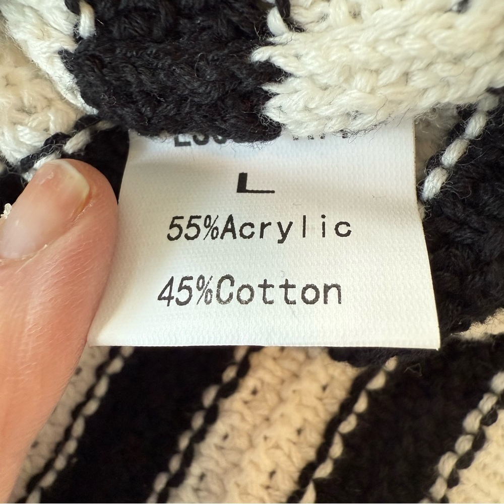 Striped Black and White Women's Cardigan Sweater w/ Gold Buttons, Size L - Picture 10 of 10